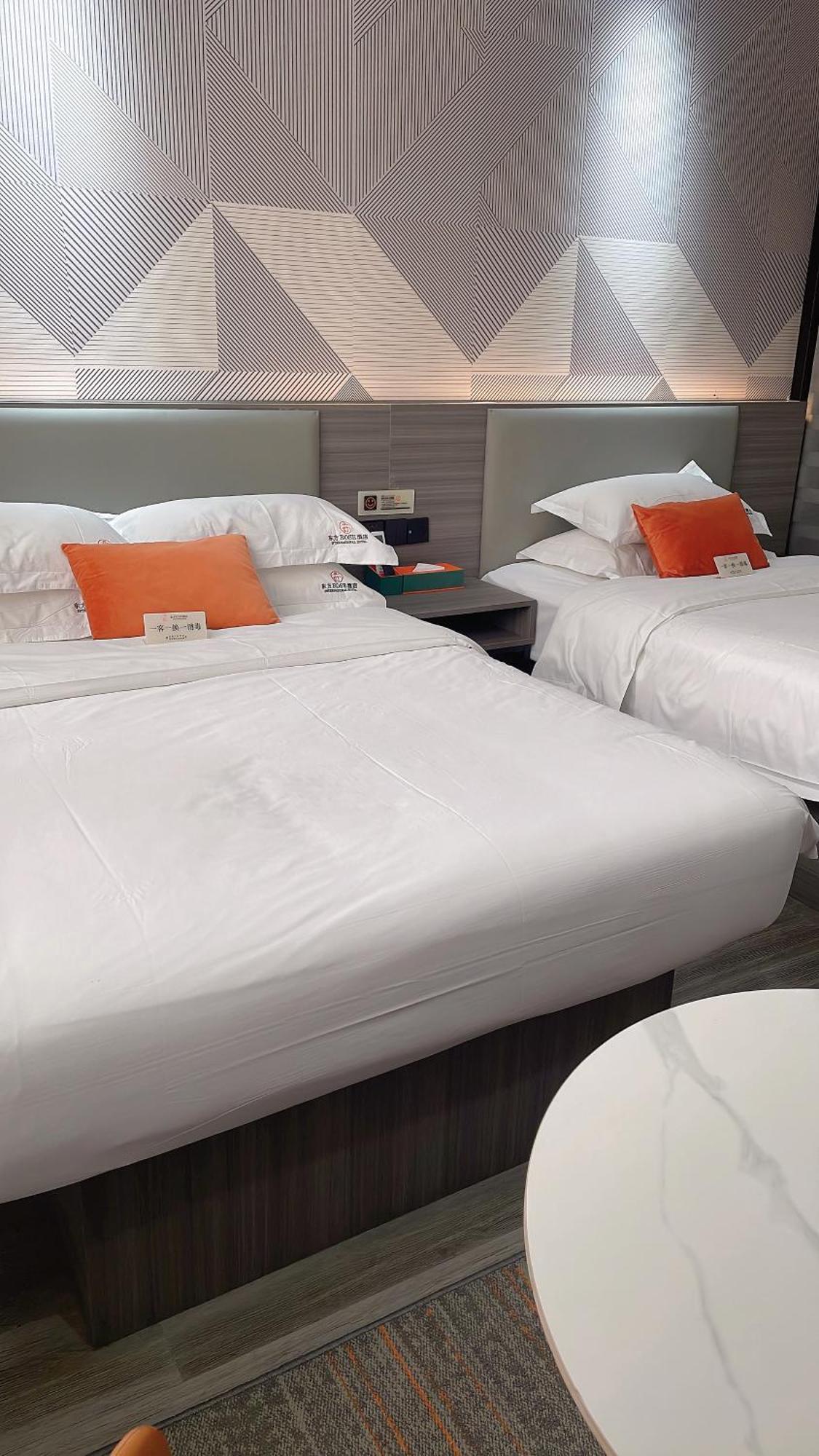 Orient Rose International Hotel 2*
